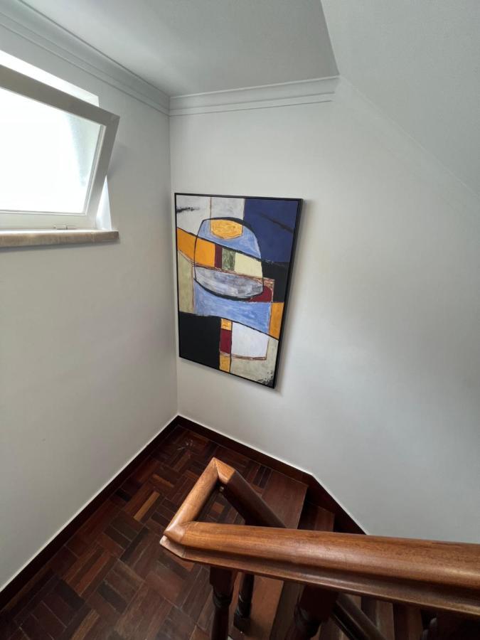 Oeiras Beach Private Room 9 - Double Bedroom With Shared Bathroom & Terrace 오이라스 외부 사진